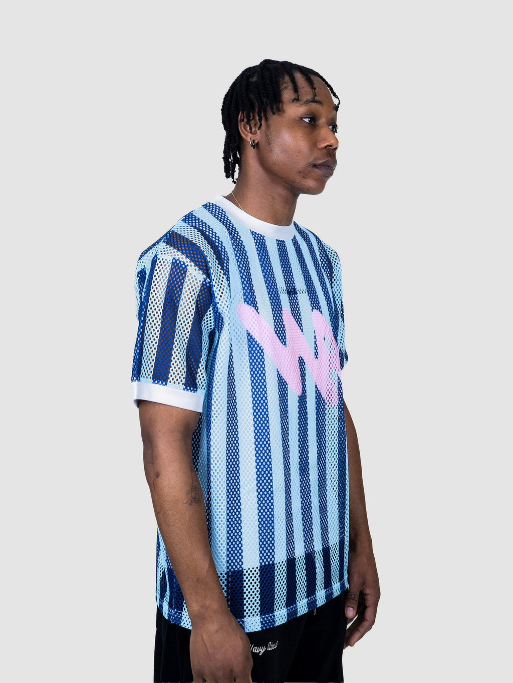 T-shirt mesh