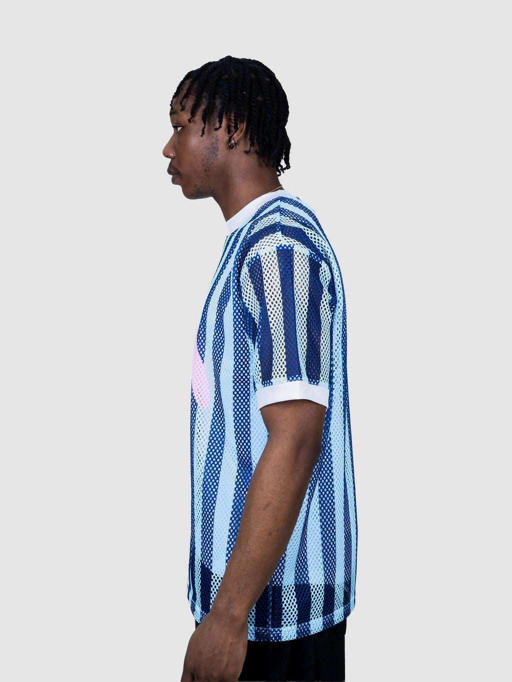 T-shirt mesh